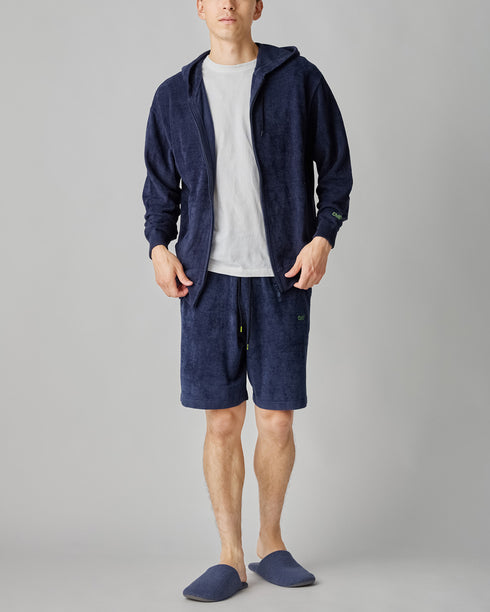 身長182cm / 細身体型 / Lサイズ