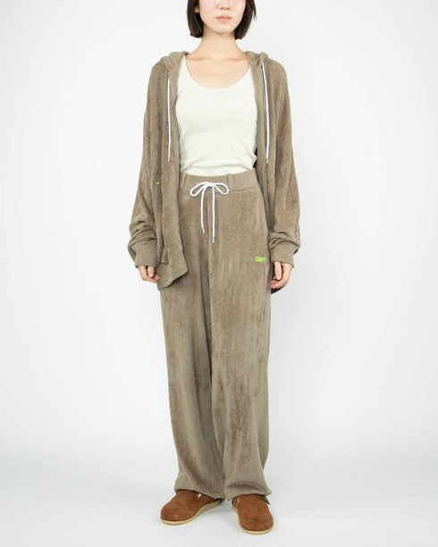 身長163cm / 細身体型 / Sサイズ