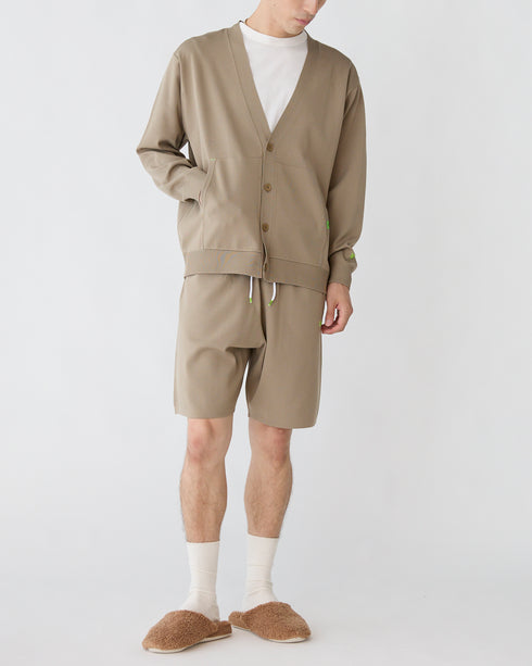 身長182cm/ 細身体型 / Lサイズ