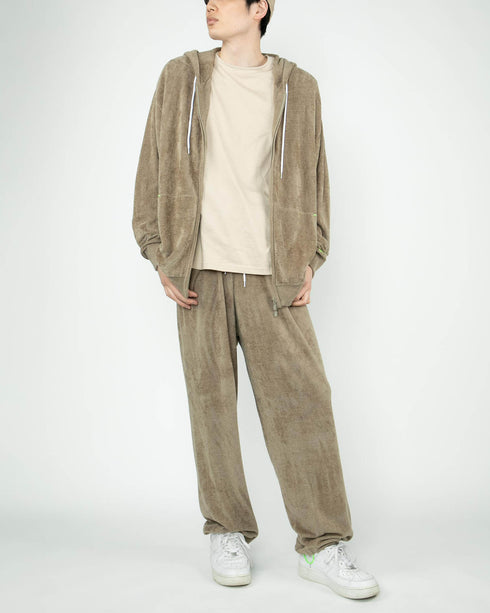 身長183cm / 細身体型 / XLサイズ