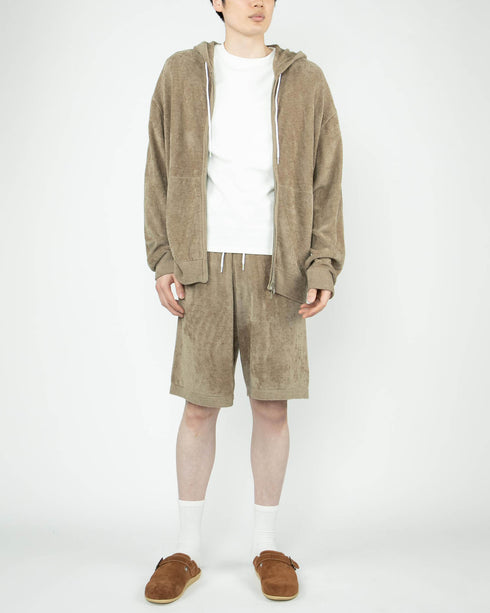 身長183cm / 細身体型 / XLサイズ