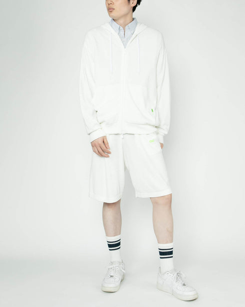 身長183cm / 細身体型 / XLサイズ