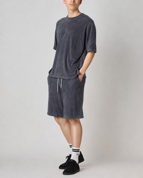 身長182cm/ 細身体型 / Lサイズ