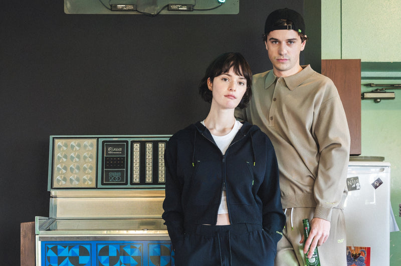 LOOK 01