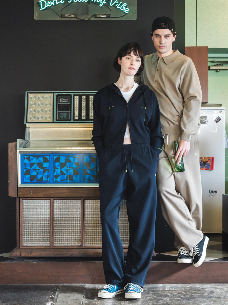 LOOK 01