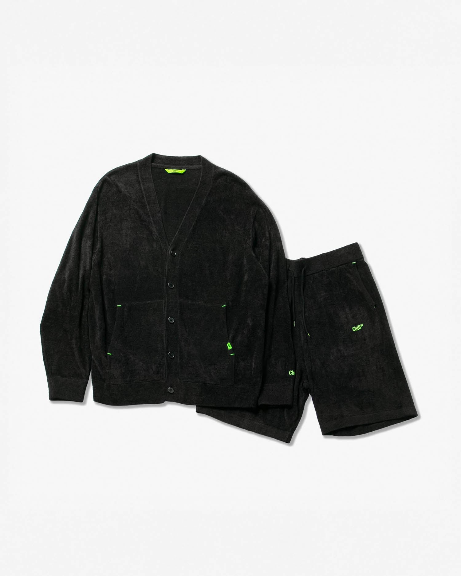 ChillST チルストリート　セットアップ Keep it simple. The hoodie that goes with every move. mens model