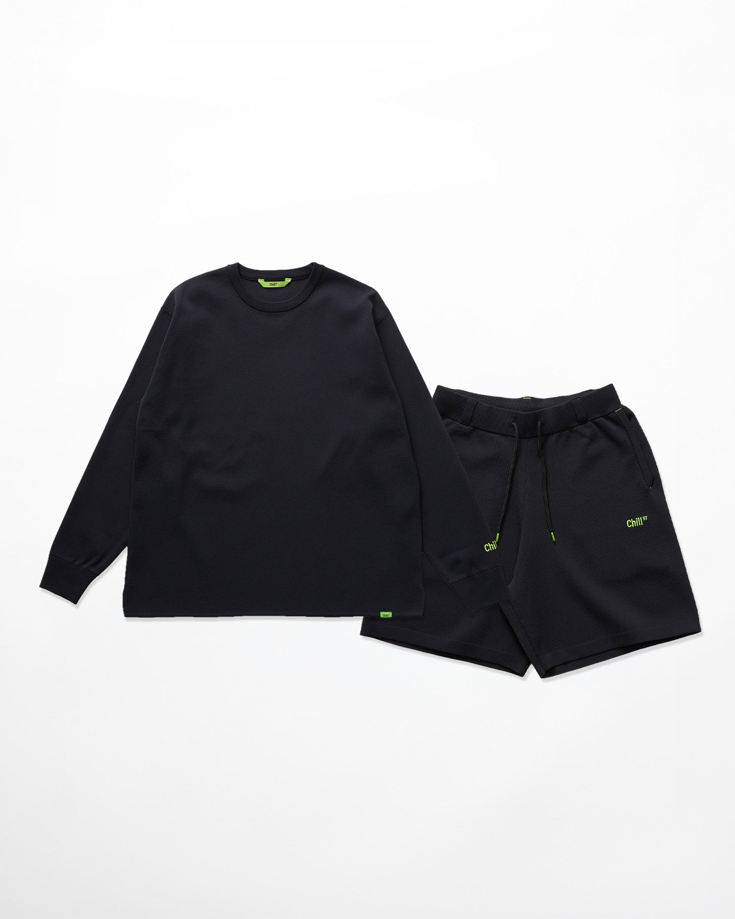 Smooth Tech Knit（Long Tee + Shorts） – ChillST